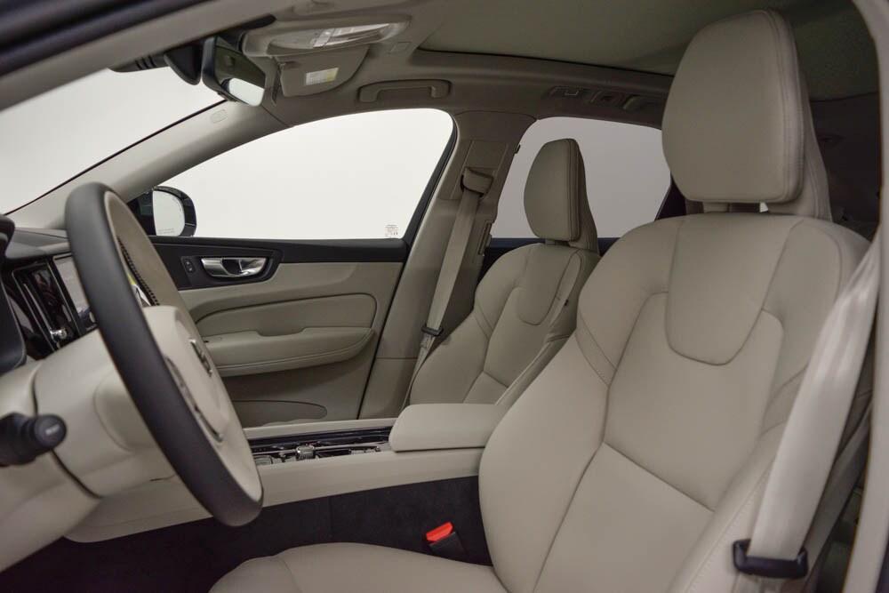 new 2025 Volvo XC60 car, priced at $54,965