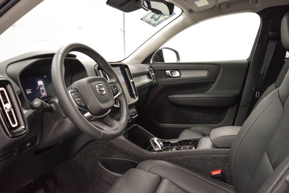 used 2025 Volvo XC40 car, priced at $37,187