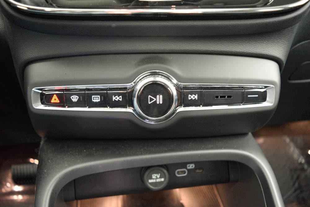 used 2025 Volvo XC40 car, priced at $37,187
