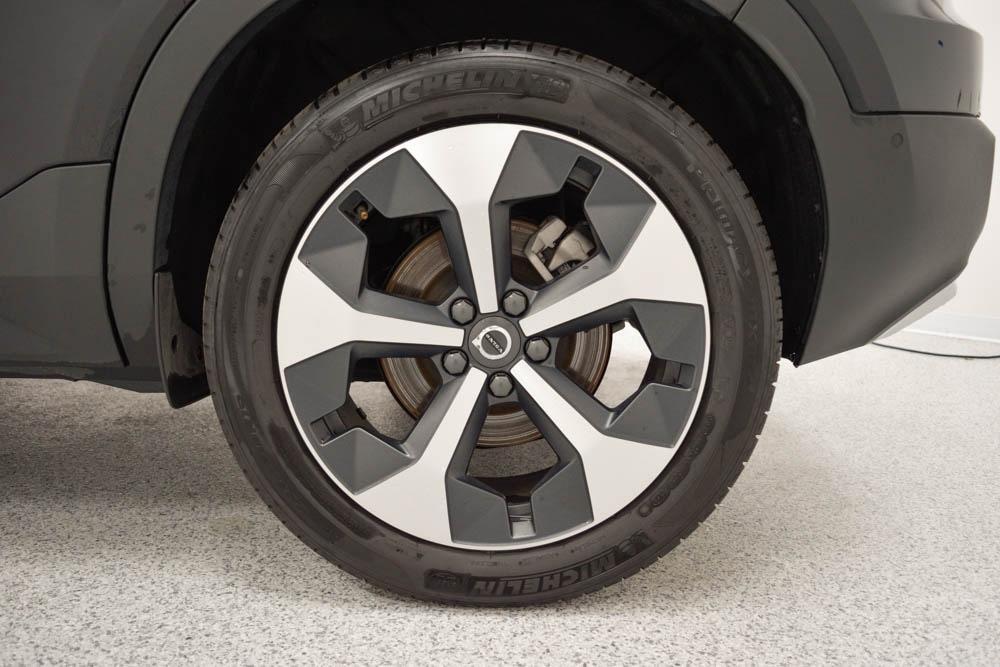 used 2025 Volvo XC40 car, priced at $37,187