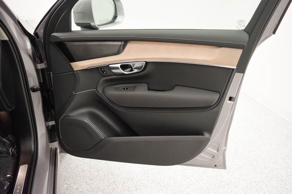 new 2026 Volvo XC90 car, priced at $72,355