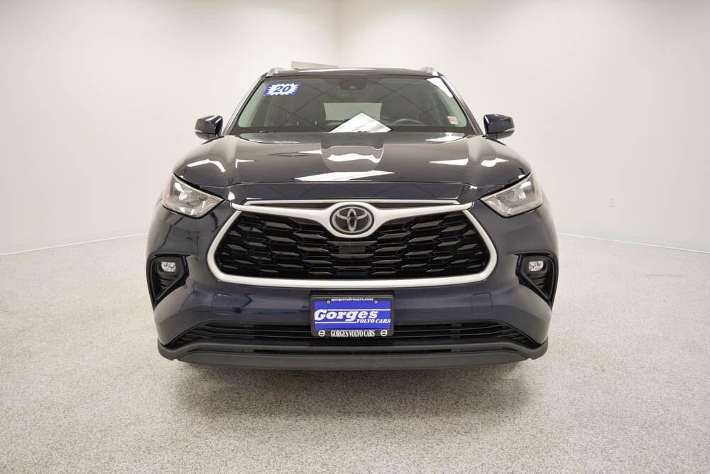 used 2020 Toyota Highlander car, priced at $30,958