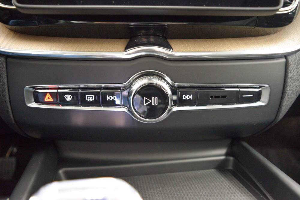 new 2026 Volvo XC60 car, priced at $63,935