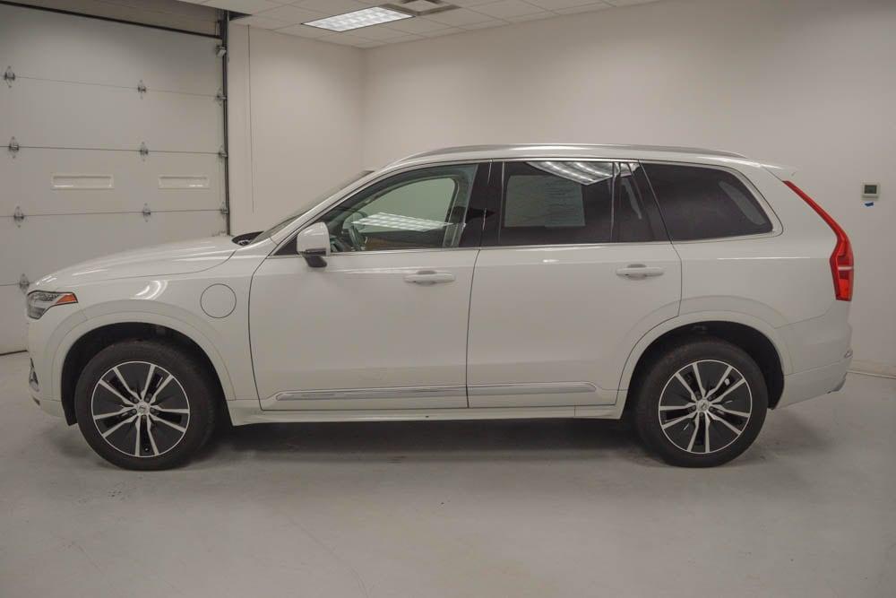 used 2021 Volvo XC90 Recharge Plug-In Hybrid car, priced at $40,938