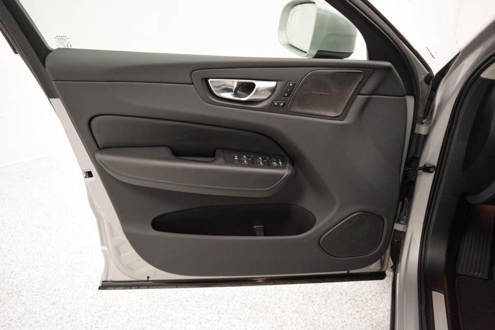 used 2022 Volvo XC60 Recharge Plug-In Hybrid car, priced at $46,499