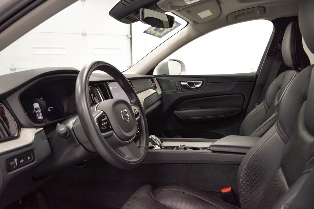 used 2022 Volvo XC60 Recharge Plug-In Hybrid car, priced at $46,499