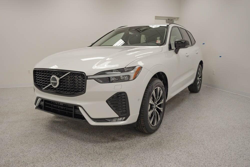 new 2025 Volvo XC60 car, priced at $53,235