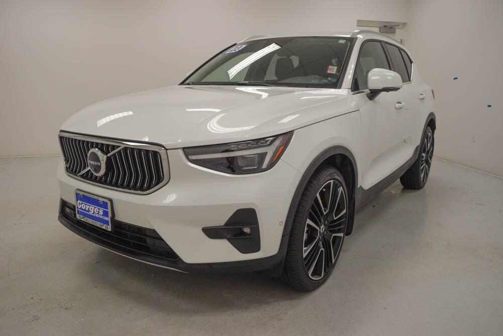 used 2023 Volvo XC40 car, priced at $35,613