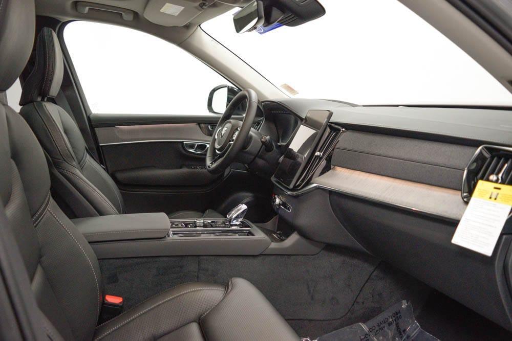 new 2026 Volvo XC90 car, priced at $76,105