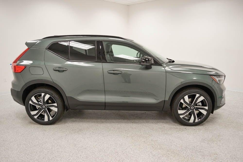 new 2026 Volvo XC40 car, priced at $54,520