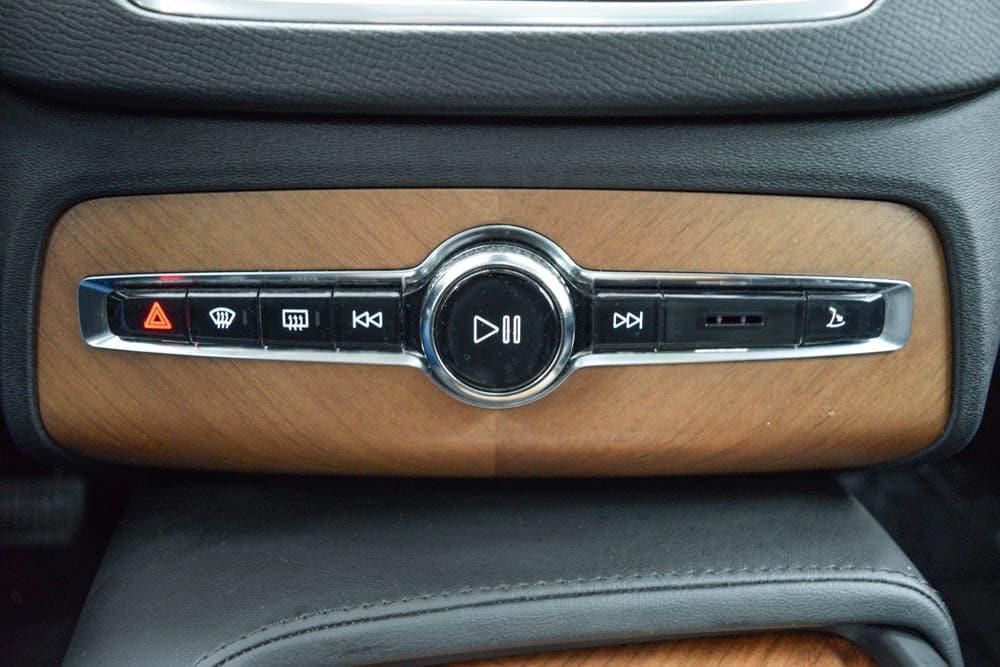 used 2024 Volvo XC90 car, priced at $43,985