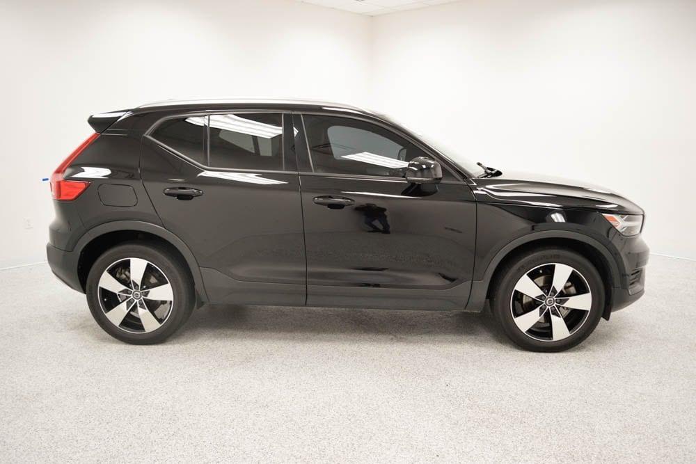 used 2019 Volvo XC40 car, priced at $22,711