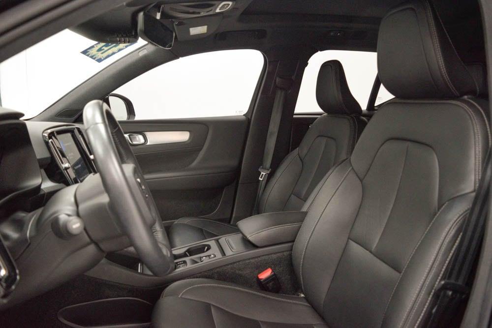 used 2019 Volvo XC40 car, priced at $22,711