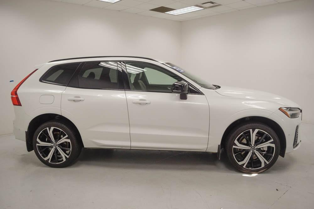 used 2022 Volvo XC60 car, priced at $42,555