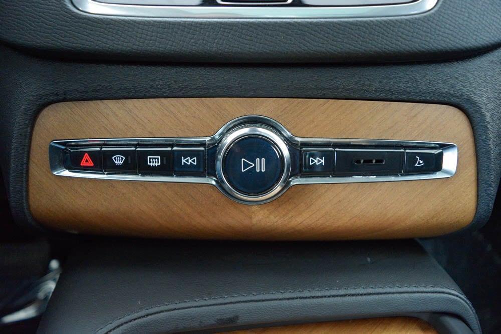 used 2023 Volvo XC90 car, priced at $45,019