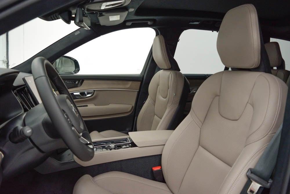 new 2026 Volvo XC90 Plug-In Hybrid car, priced at $90,075