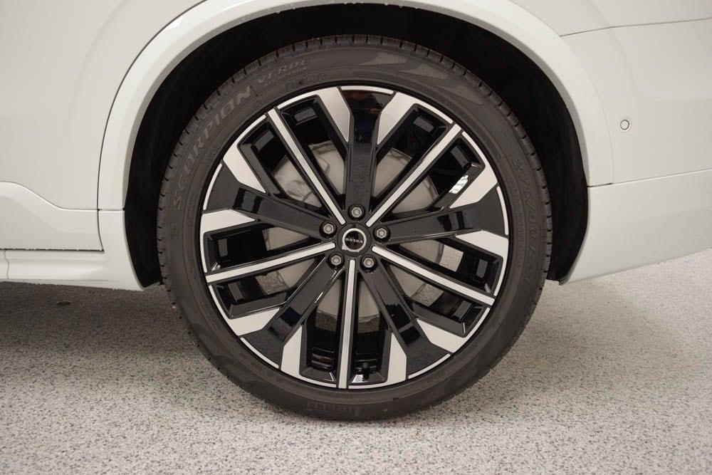 new 2026 Volvo XC90 Plug-In Hybrid car, priced at $90,075