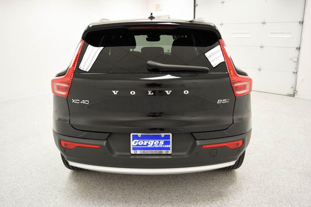 used 2025 Volvo XC40 car, priced at $35,331