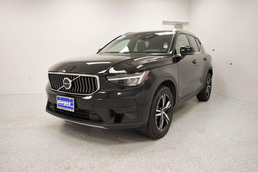 used 2025 Volvo XC40 car, priced at $35,331