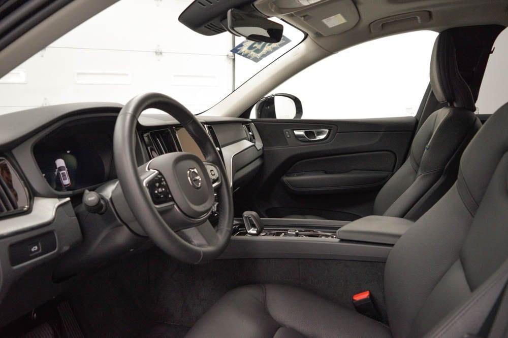 used 2025 Volvo XC60 car, priced at $38,997