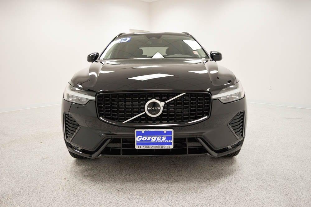 used 2025 Volvo XC60 car, priced at $38,997