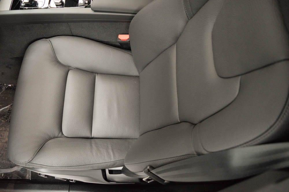 new 2025 Volvo XC60 Plug-In Hybrid car, priced at $65,865