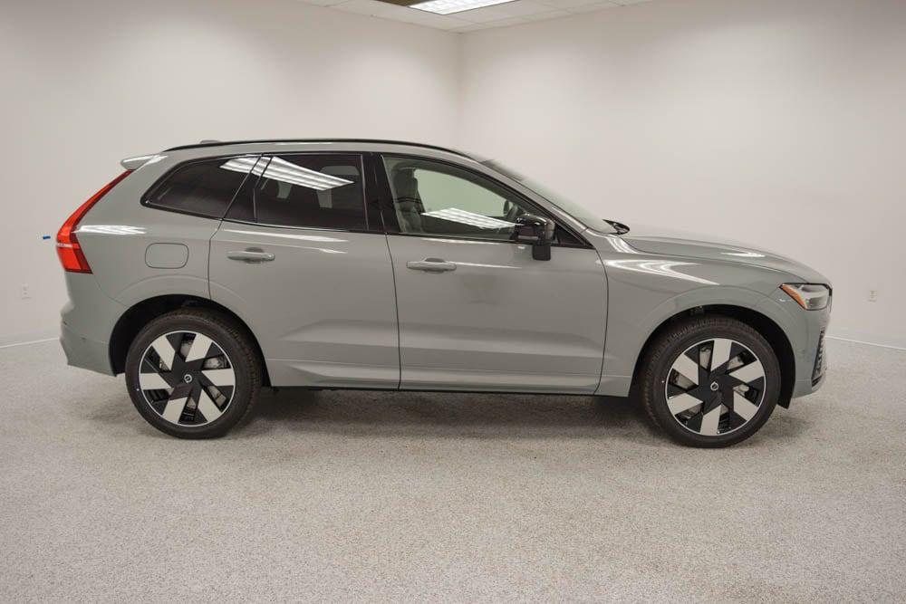 new 2025 Volvo XC60 Plug-In Hybrid car, priced at $65,865