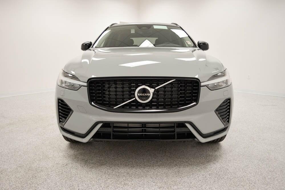new 2025 Volvo XC60 Plug-In Hybrid car, priced at $65,865