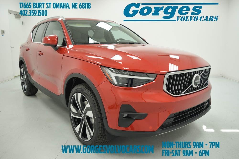 new 2025 Volvo XC40 car, priced at $51,550