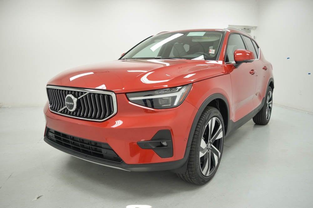 new 2025 Volvo XC40 car, priced at $51,550