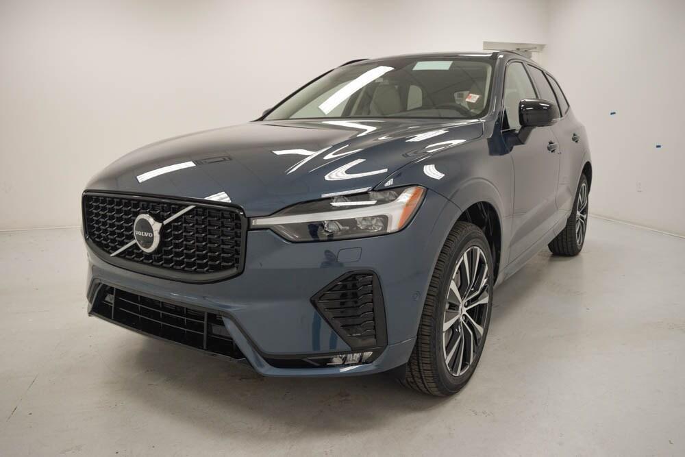 new 2025 Volvo XC60 car, priced at $55,750