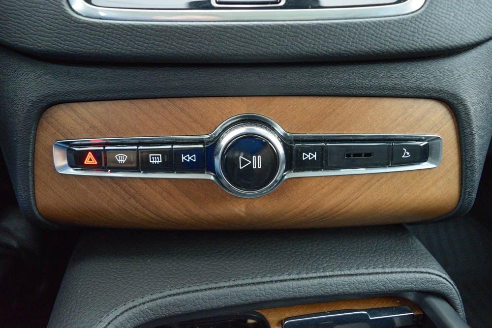 used 2022 Volvo XC90 car, priced at $40,751
