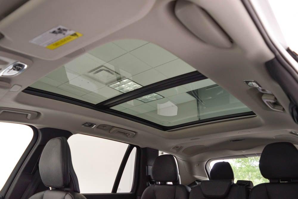 used 2022 Volvo XC90 car, priced at $37,454