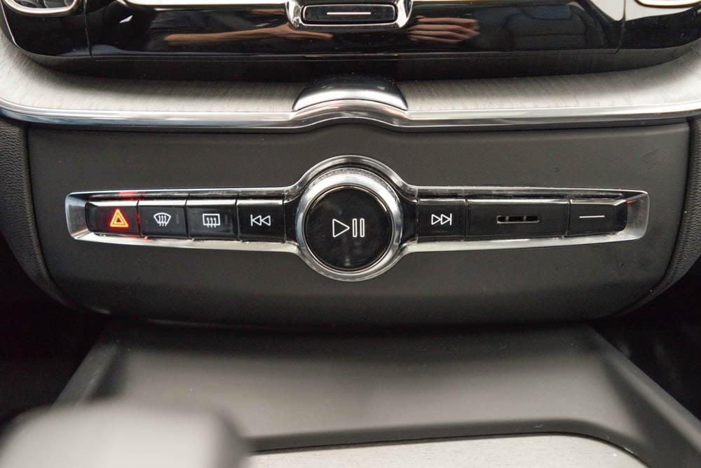 used 2025 Volvo XC60 car, priced at $38,398