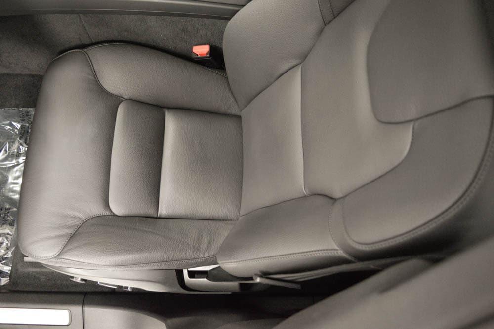 used 2025 Volvo XC60 car, priced at $38,398