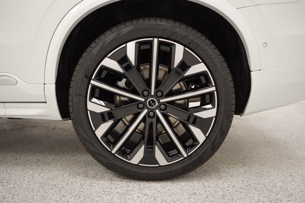 new 2026 Volvo XC90 car, priced at $75,075