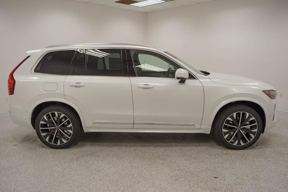 new 2026 Volvo XC90 car, priced at $75,075