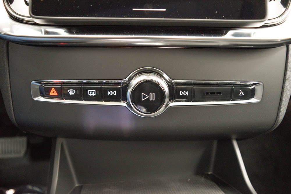 new 2026 Volvo XC90 car, priced at $75,075