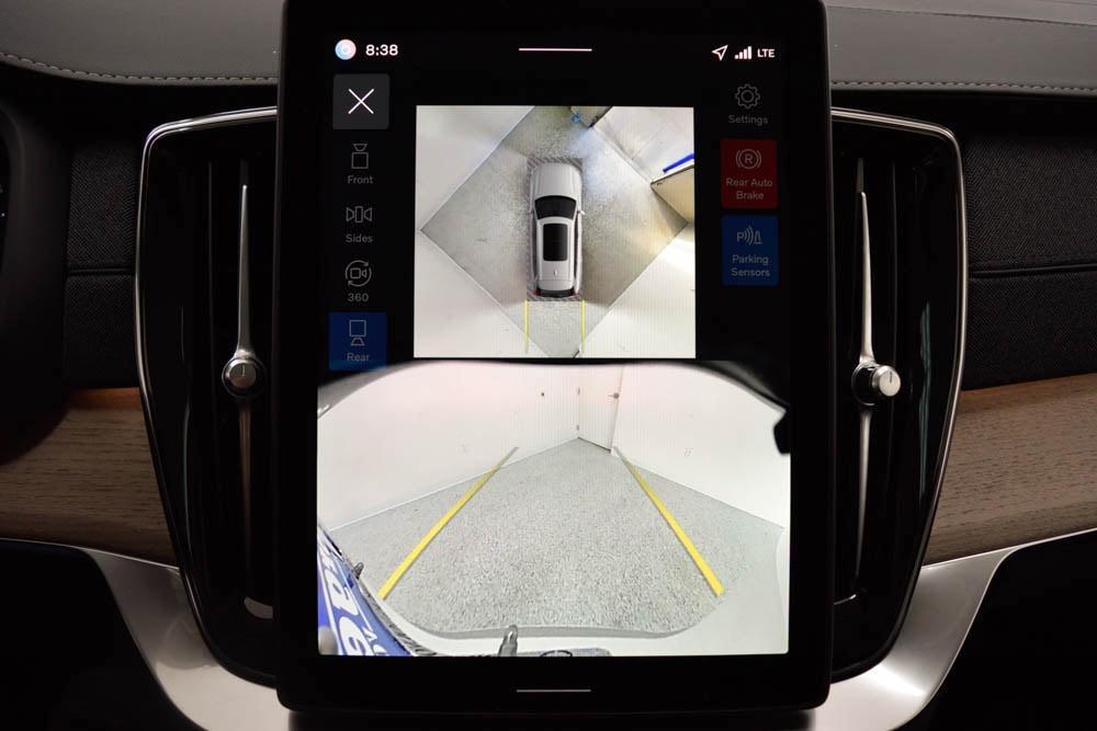 new 2026 Volvo XC90 car, priced at $75,075