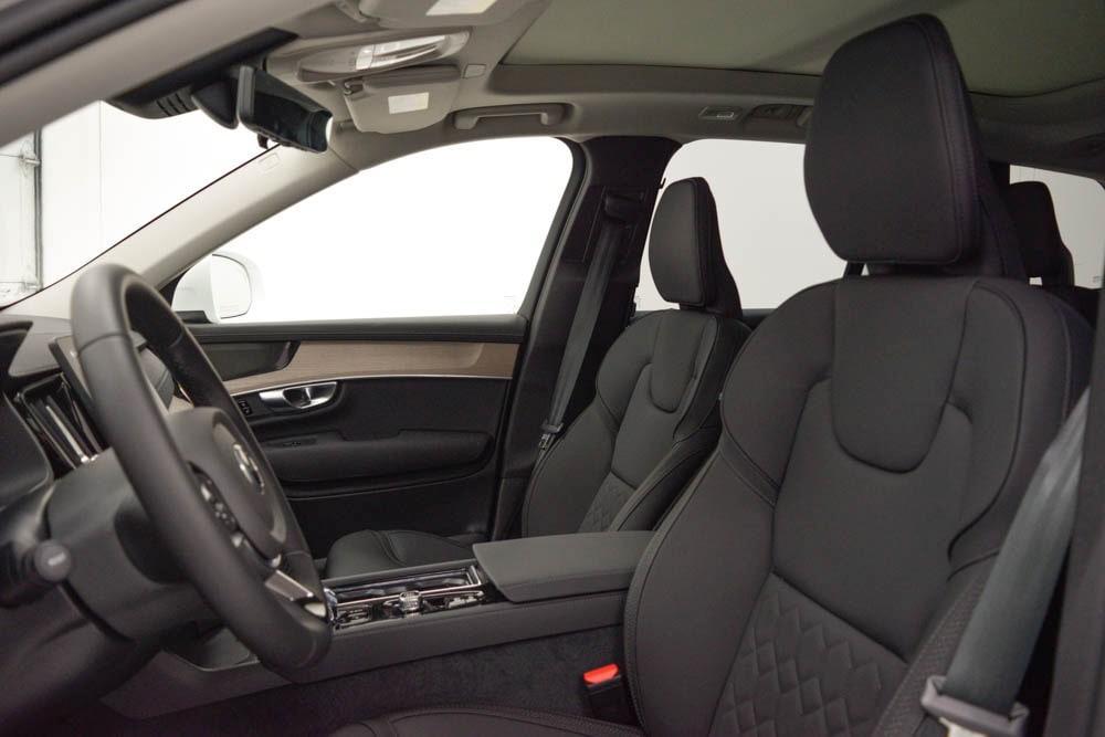 new 2026 Volvo XC90 car, priced at $75,075