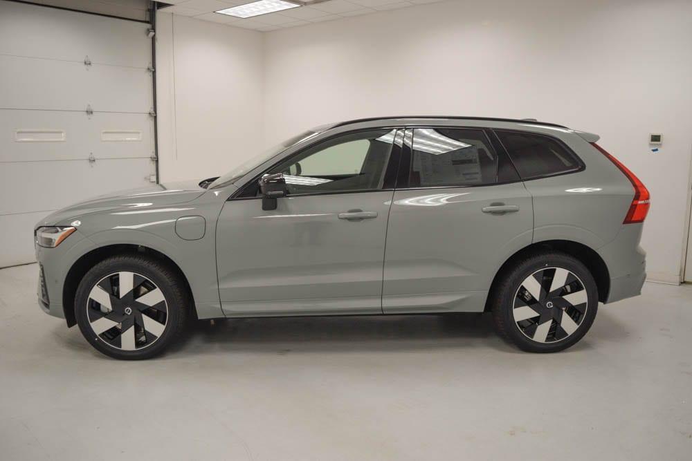 new 2025 Volvo XC60 Plug-In Hybrid car, priced at $66,240