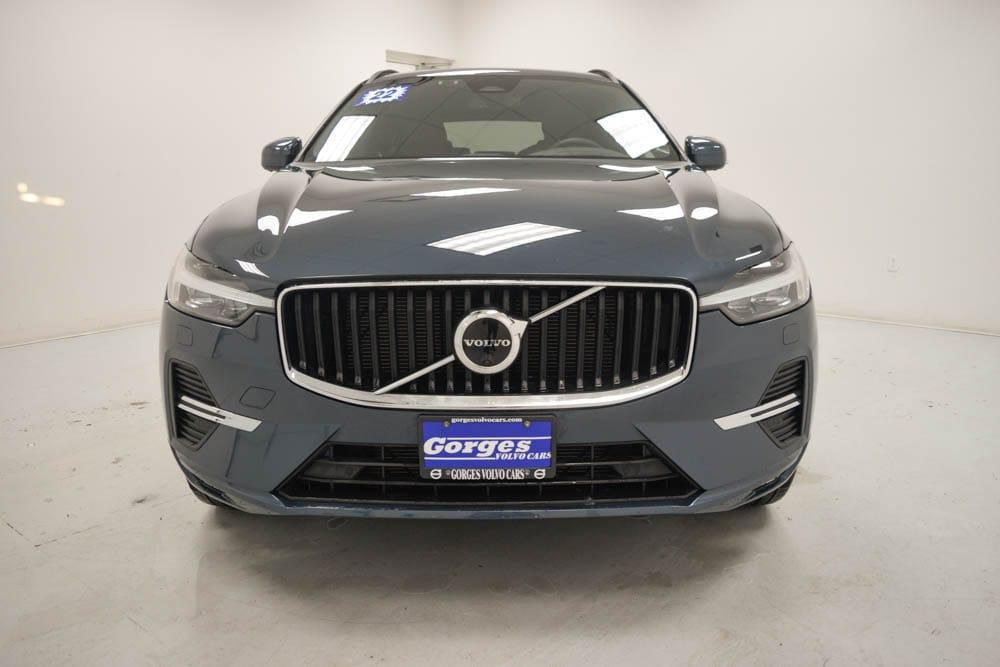 used 2022 Volvo XC60 car, priced at $34,818