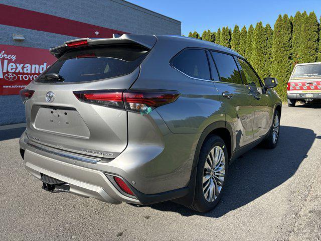 new 2025 Toyota Highlander car, priced at $55,832