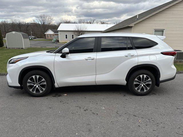 used 2023 Toyota Highlander car, priced at $35,000