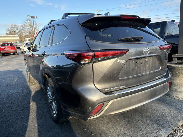 used 2023 Toyota Highlander car, priced at $45,500