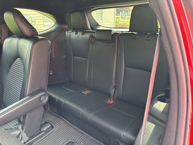 used 2022 Toyota Highlander car, priced at $35,500