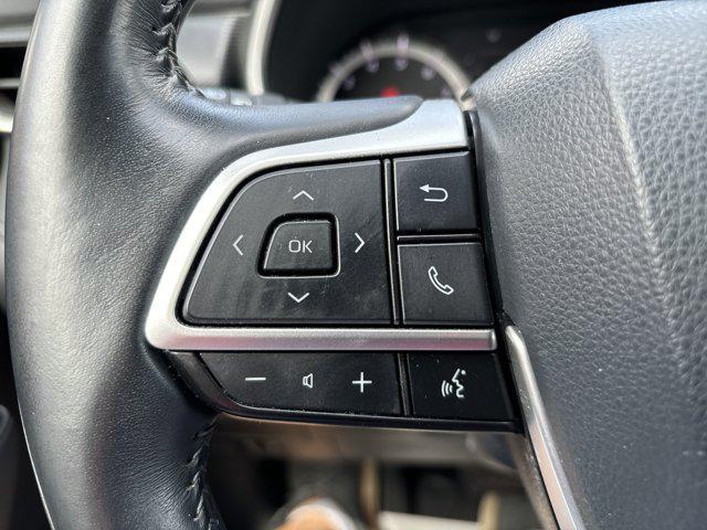 used 2022 Toyota Highlander car, priced at $35,500