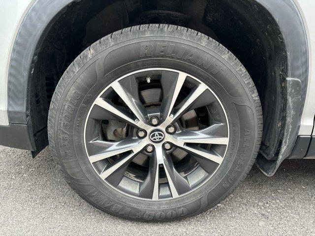 used 2019 Toyota Highlander car, priced at $27,500