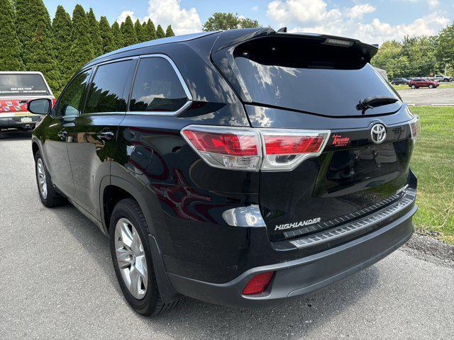 used 2014 Toyota Highlander car, priced at $19,500