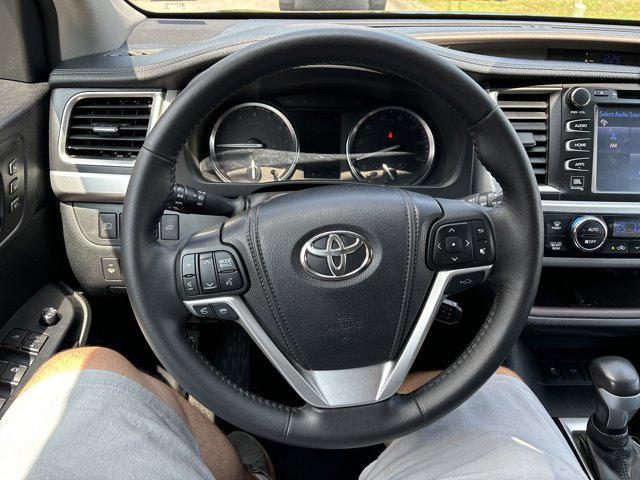 used 2014 Toyota Highlander car, priced at $19,500